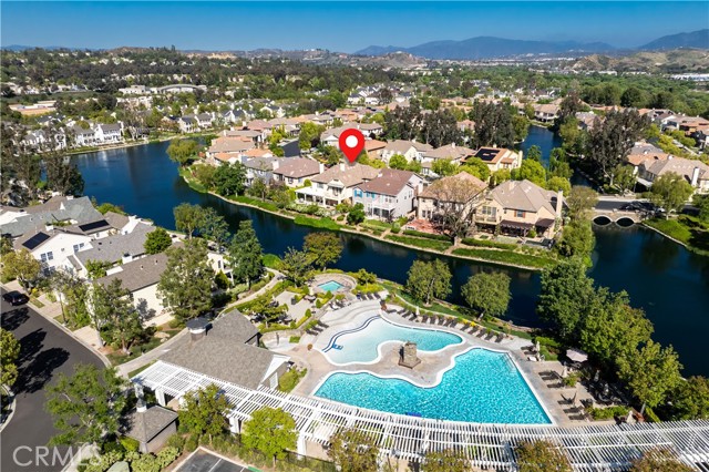 27052 Island Road, Valencia CA: https://media.crmls.org/medias/83d57ce5-7a1c-431d-bf21-6301944e989c.jpg