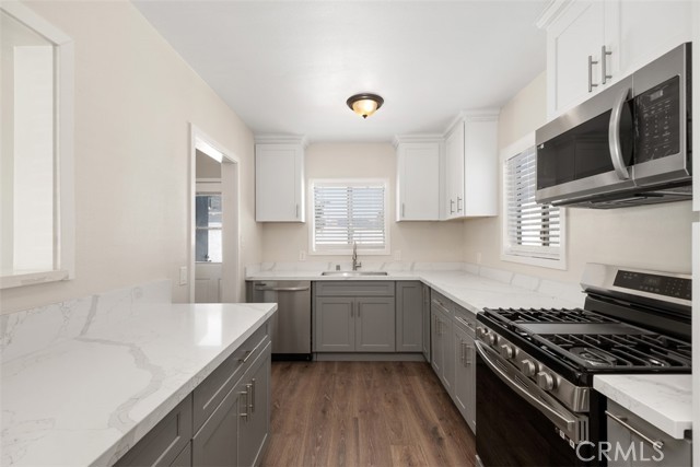 Kitchen with Dishwasher