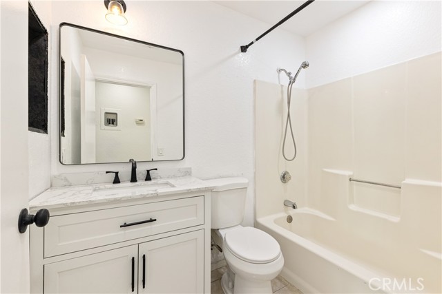 13725 Nahum Drive, Desert Hot Springs CA: https://media.crmls.org/medias/83d5c354-f141-4020-891c-c7f436aec119.jpg