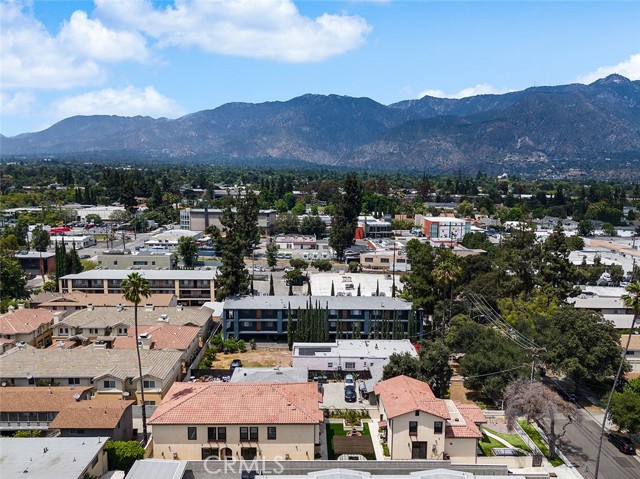 Detail Gallery Image 5 of 25 For 89 N Grand Oaks Ave #103,  Pasadena,  CA 91107 - 2 Beds | 2/1 Baths