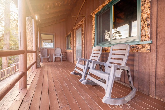 Detail Gallery Image 7 of 55 For 103 Big Bear Tract, Fawnskin,  CA 92333 - 4 Beds | 1/2 Baths