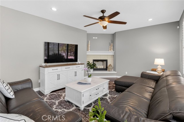 Detail Gallery Image 16 of 44 For 1540 Glencrest Dr, San Marcos,  CA 92078 - 5 Beds | 4/1 Baths