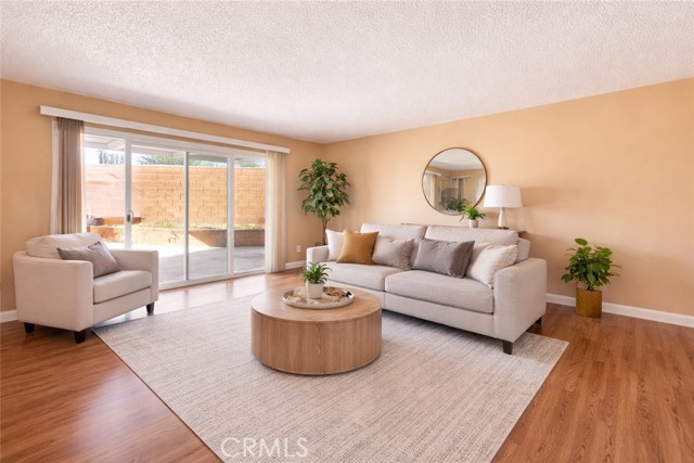 Detail Gallery Image 3 of 24 For 16321 Malden St, North Hills,  CA 91343 - 3 Beds | 2 Baths