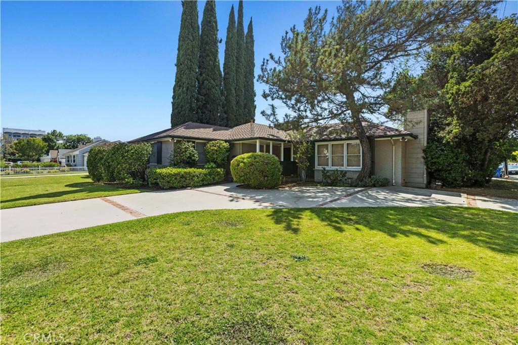 4955 Woodman Ave.Sherman Oaks img 9