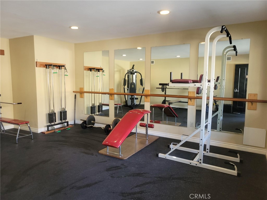 83da4fbf 3ab6 4572 A42e 80e42e5cbc1a