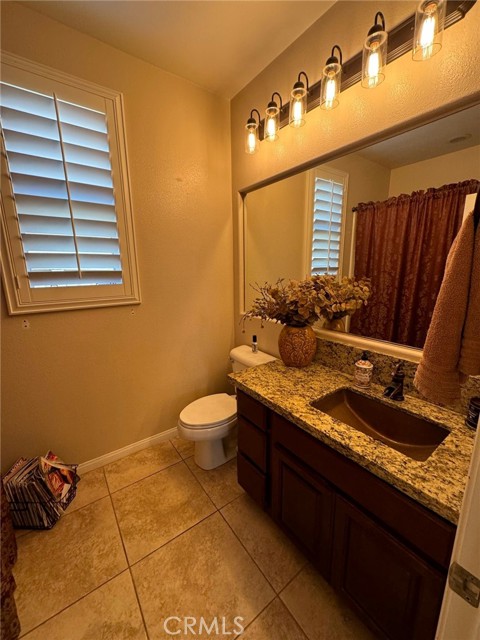 Detail Gallery Image 16 of 36 For 35429 Saddle Hill, Lake Elsinore,  CA 92532 - 4 Beds | 3 Baths