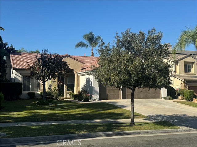 Detail Gallery Image 1 of 1 For 4257 Castlepeak Dr, Corona,  CA 92883 - 4 Beds | 2 Baths