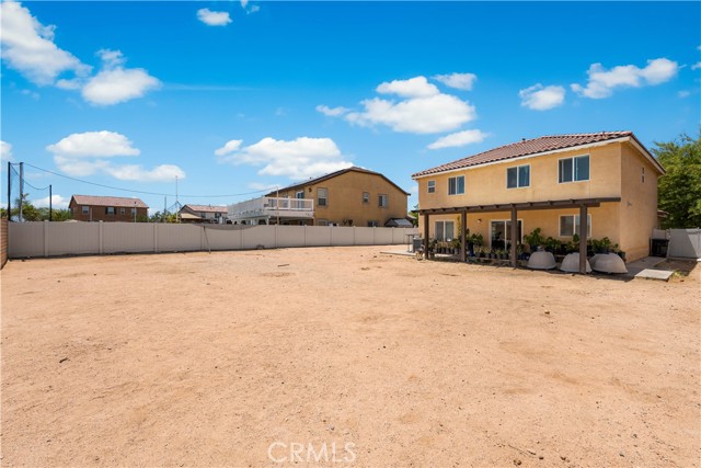 16029 White Mountain Place, Victorville CA: https://media.crmls.org/medias/83dbac56-db9e-4a4c-861d-8b415d3a2f38.jpg