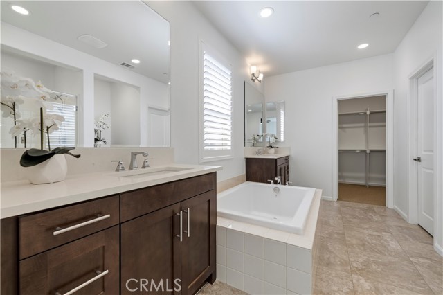 Detail Gallery Image 18 of 33 For 20650 Huntley, Saugus,  CA 91350 - 4 Beds | 3 Baths