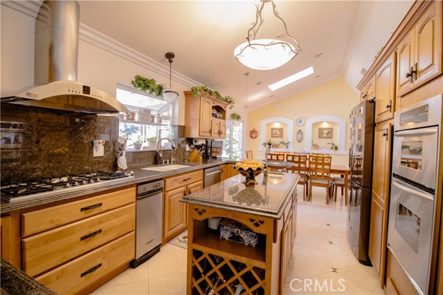 2509 Euclid E, Upland CA: https://media.crmls.org/medias/83dcc00f-e068-4ffc-aded-281e05f63b8e.jpg