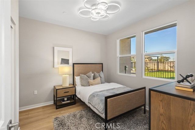 Detail Gallery Image 3 of 31 For 109 S Laxore St #303,  Anaheim,  CA 92804 - 4 Beds | 3/1 Baths