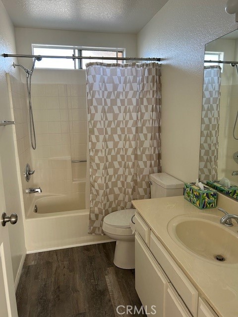 835 W 13th Street, San Pedro CA: https://media.crmls.org/medias/83de01de-93be-453c-b8c1-5c9138c1beec.jpg