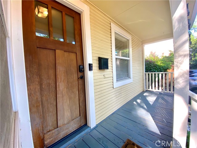 Detail Gallery Image 8 of 31 For 2433 Castro Way, Sacramento,  CA 95818 - 2 Beds | 2 Baths