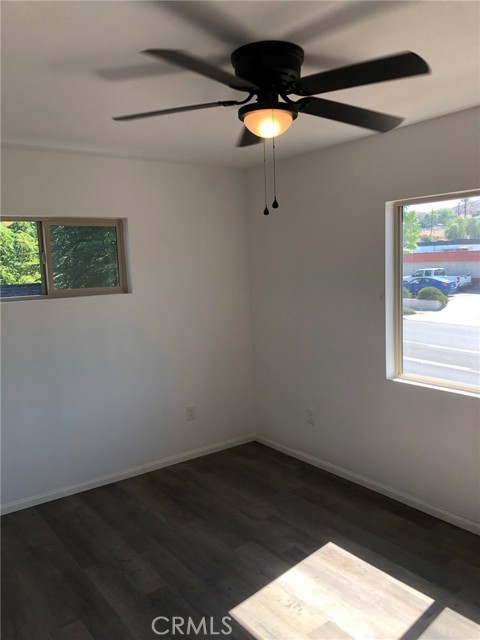 Detail Gallery Image 12 of 31 For 415 N Main, Lake Elsinore,  CA 92530 - – Beds | – Baths