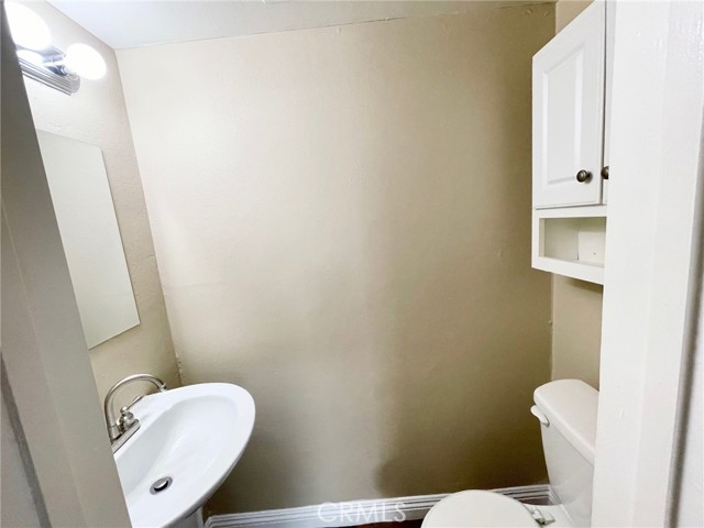 Detail Gallery Image 12 of 12 For 1452 3rd St #2,  La Verne,  CA 91750 - 2 Beds | 1/1 Baths