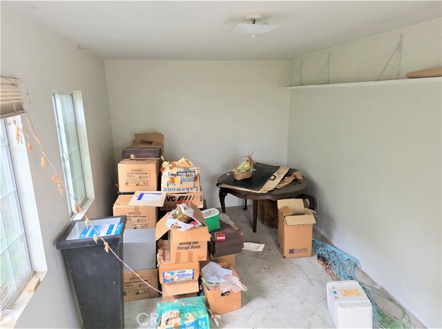 14153 Tiara Street, Van Nuys CA: https://media.crmls.org/medias/83e05666-e8e3-461d-a0c7-351240136adb.jpg
