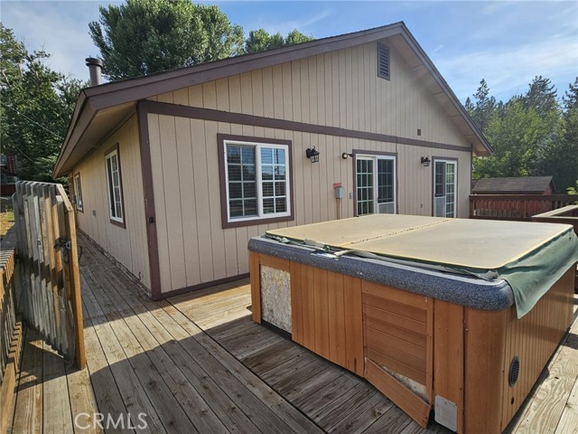 Detail Gallery Image 9 of 17 For 42560 Falcon Ave, Big Bear Lake,  CA 92315 - 3 Beds | 2 Baths