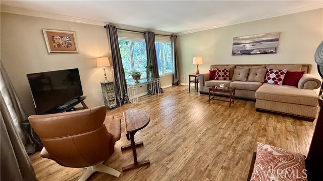 3001 Via Buena Vista, Laguna Woods CA: https://media.crmls.org/medias/83e11f53-5ab3-46e4-9517-a369e7e2e0f7.jpg