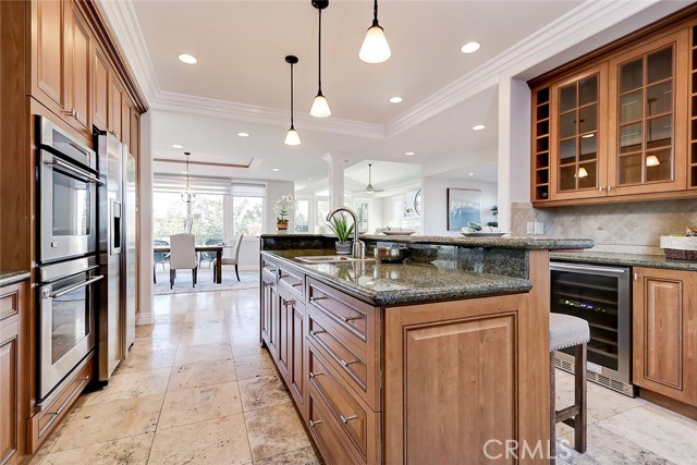 720 10th Street, Hermosa Beach, California 90254, 4 Bedrooms Bedrooms, ,3 BathroomsBathrooms,Residential,Sold,10th,SB21226543