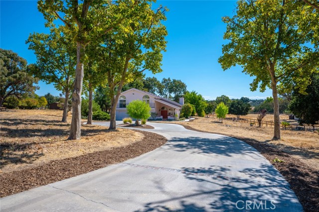 Detail Gallery Image 1 of 51 For 1285 Beaver Creek Ln, Paso Robles,  CA 93446 - 4 Beds | 3 Baths
