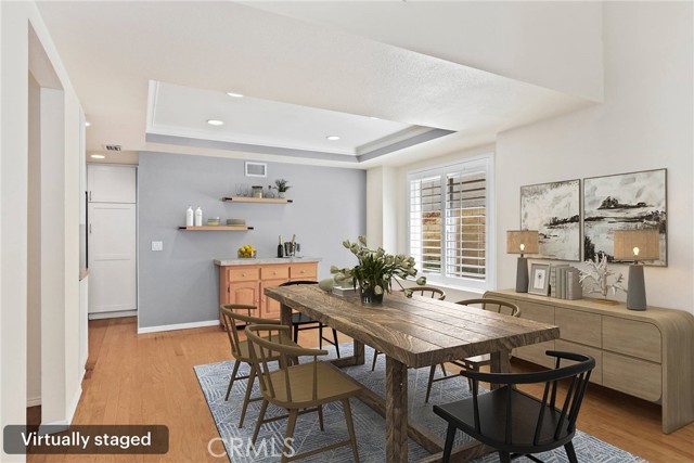 3919 Southhampton Road, Moorpark CA: https://media.crmls.org/medias/83e19227-660c-4f83-a541-b95cf7e4c714.jpg