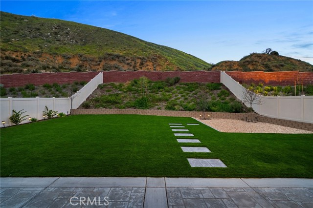 Detail Gallery Image 26 of 31 For 31014 Avenida Ramblas, Highland,  CA 92346 - 4 Beds | 3 Baths