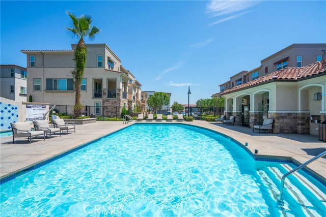 Detail Gallery Image 21 of 23 For 1419 St Simon Cir #E,  Alhambra,  CA 91803 - 4 Beds | 3/1 Baths