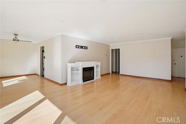 Detail Gallery Image 14 of 33 For 100 Hermosa Ave 3a,  Long Beach,  CA 90802 - 2 Beds | 2 Baths