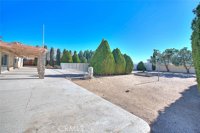 Detail Gallery Image 51 of 60 For 19149 Catalina, Apple Valley,  CA 92308 - 4 Beds | 3/1 Baths