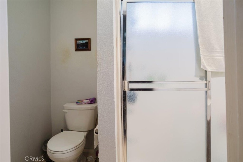 https://media.crmls.org/medias/83e3184f-5599-4acc-9d8a-43bda801df9b.jpg?preset=X-Large