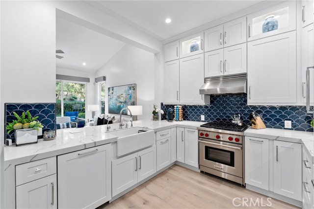 Detail Gallery Image 3 of 30 For 10 Roma Ct, Newport Coast,  CA 92657 - 2 Beds | 2 Baths