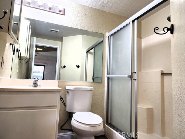 Detail Gallery Image 14 of 24 For 22725 Lakeway Dr #389,  Diamond Bar,  CA 91765 - 2 Beds | 2 Baths