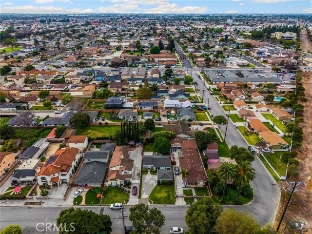 Image 31 of 35 For 17013 California