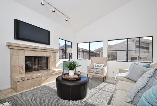 109 Guadalupe Avenue, Redondo Beach, California 90277, 4 Bedrooms Bedrooms, ,2 BathroomsBathrooms,Residential,Sold,Guadalupe,PV17120512