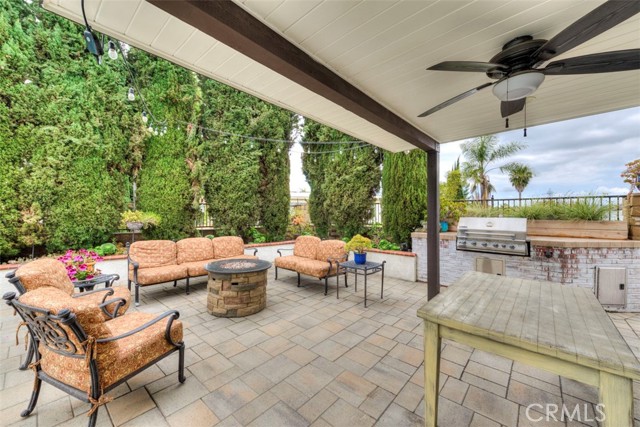 26752 Magdalena Lane, Mission Viejo CA: https://media.crmls.org/medias/83e4b63b-bfe0-47ec-989a-0249b3bc23d8.jpg