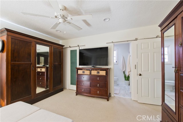 Detail Gallery Image 13 of 33 For 22050 Tulsa, Chatsworth,  CA 91311 - 2 Beds | 3 Baths