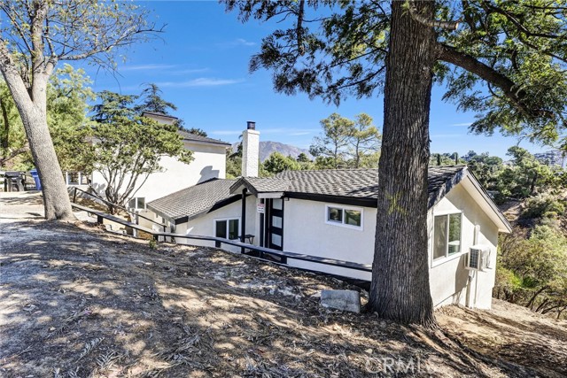 Detail Gallery Image 3 of 37 For 9502 Inspiration Way, Tujunga,  CA 91042 - 3 Beds | 2 Baths