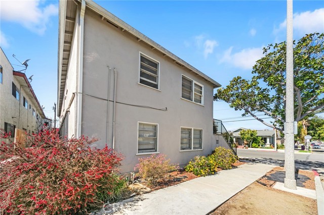 4130 10th Street, Long Beach, California 90804, ,Multi-Family,For Sale,10th,PW23051127