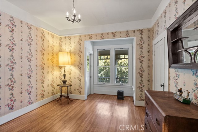 591 W 9th, San Bernardino CA: https://media.crmls.org/medias/83e786b8-ed93-4565-b71d-255f17b57978.jpg