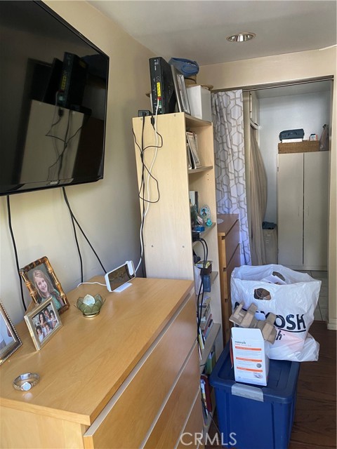 Detail Gallery Image 6 of 39 For 4534 Amber Pl, Los Angeles,  CA 90032 - 2 Beds | 1 Baths