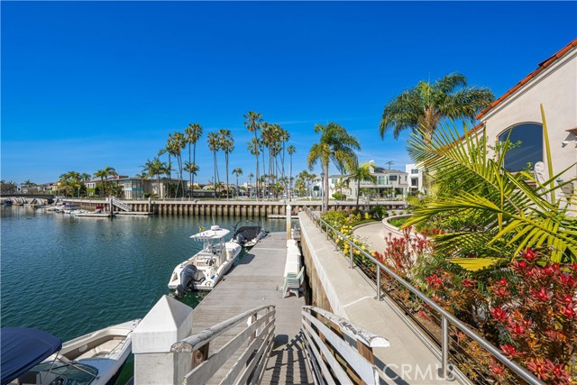 Detail Gallery Image 10 of 75 For 221 Rivo Alto Canal, Long Beach,  CA 90803 - 4 Beds | 5 Baths