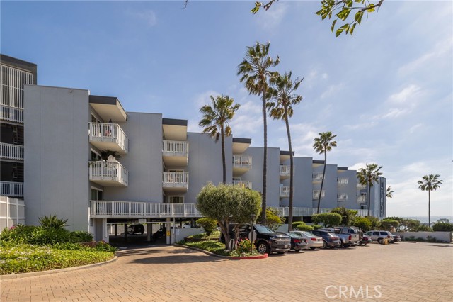 Detail Gallery Image 37 of 38 For 640 the Village #216,  Redondo Beach,  CA 90277 - 2 Beds | 2 Baths