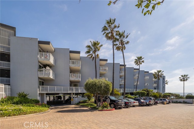 640 The Village, Redondo Beach, California 90277, 2 Bedrooms Bedrooms, ,1 BathroomBathrooms,Residential,Sold,The Village,PW24079760