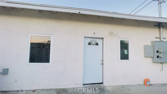 1458 W Summit Street, Long Beach CA: https://media.crmls.org/medias/83e9653b-ce0e-41b3-9ae2-4cc389d1e05f.jpg