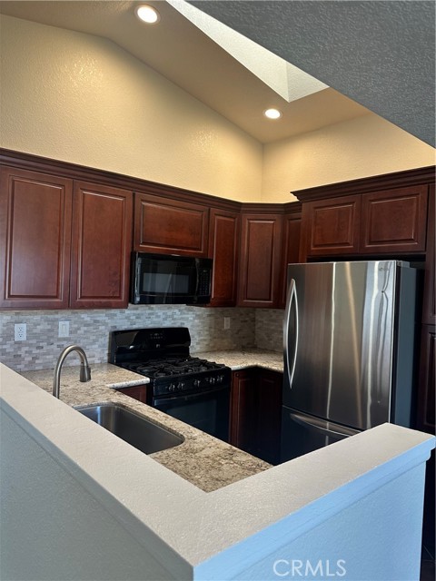 Detail Gallery Image 6 of 20 For 22790 Mountain View Rd, Moreno Valley,  CA 92557 - 3 Beds | 2 Baths