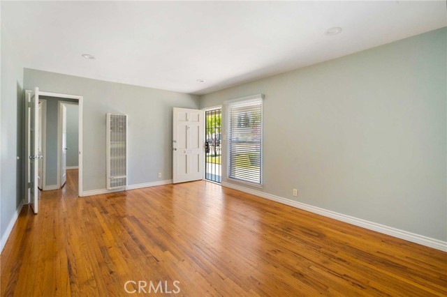 Image 15 of 40 For 5316 Lorelei Avenue