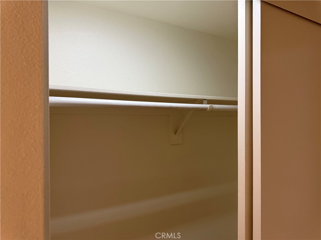 https://media.crmls.org/medias/83ebd53d-1cdf-4c7f-91a6-2a67c6771be6.jpg?preset=X-Large