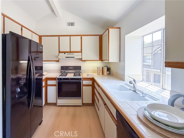 20725 E Crest Ln, Walnut CA: https://media.crmls.org/medias/83ec5aa3-4a6b-470c-90f7-777693a0ff53.jpg