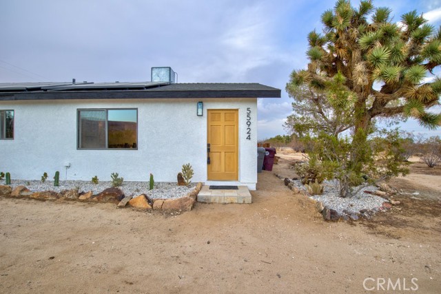 Detail Gallery Image 1 of 1 For 55924 Wood Dr, Yucca Valley,  CA 92284 - 2 Beds | 1 Baths