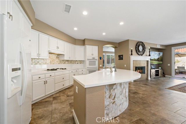 Detail Gallery Image 14 of 49 For 41574 Laurel Valley Cir, Temecula,  CA 92591 - 5 Beds | 4 Baths